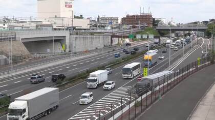 【渋滞情報】東名高速下りで23キロ　関越道下りで21キロ　お盆休みの高速道路で渋滞続く　13日の中央道下りは45キロ予想