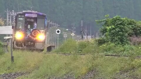 大雨被害から復旧　越美北線が全線で運行再開　美山－越前大野は36日ぶり　「ありがたい」通勤・通学客
