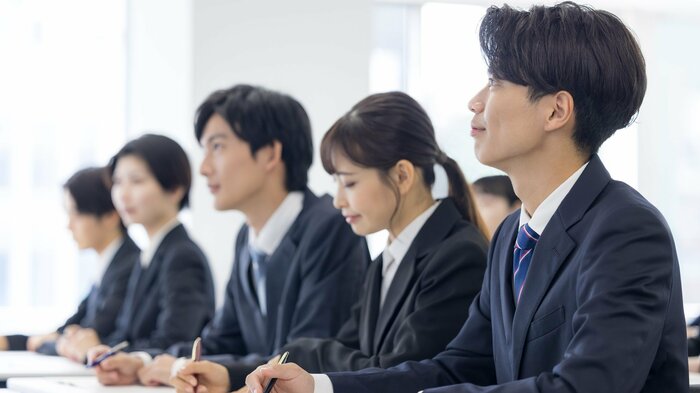 就職活動の経験も投資に活かせるという(画像はイメージ)