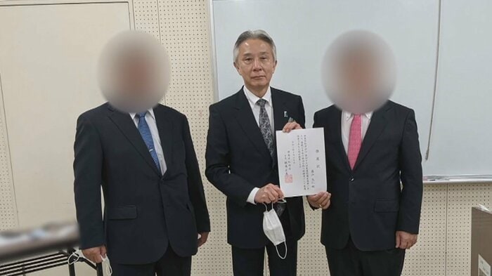 旧統一教会系団体の推薦状を持つ盛山氏