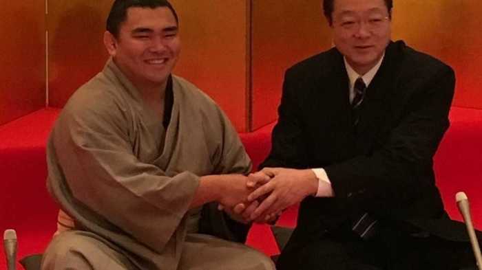 強いぞ、相撲界最小、最軽量級力士!