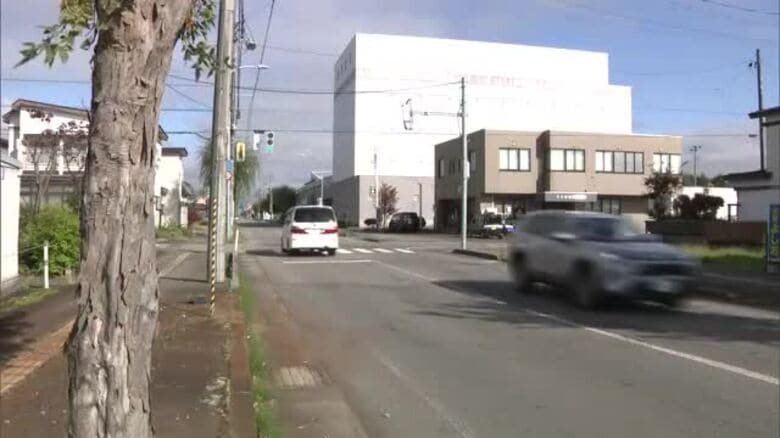 女性（85）が軽乗用車にはねられ死亡　大仙市大曲の市道　運転の女性「気が付いたら前に人がいた」　秋田｜FNNプライムオンライン
