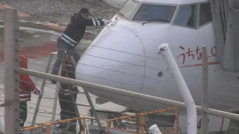 雷雨の影響で小松空港で飛行機最大3時間遅延…小松には雷注意報が発令｜FNNプライムオンライン