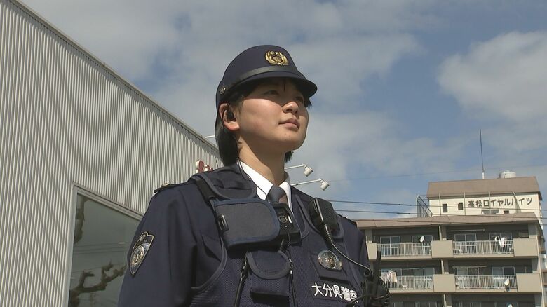 小学生の頃からの夢を叶えた新人女性警官 　交番配属から1か月　現場で奮闘「県民の人々に寄り添って安心安全守る」【大分発】｜FNNプライムオンライン