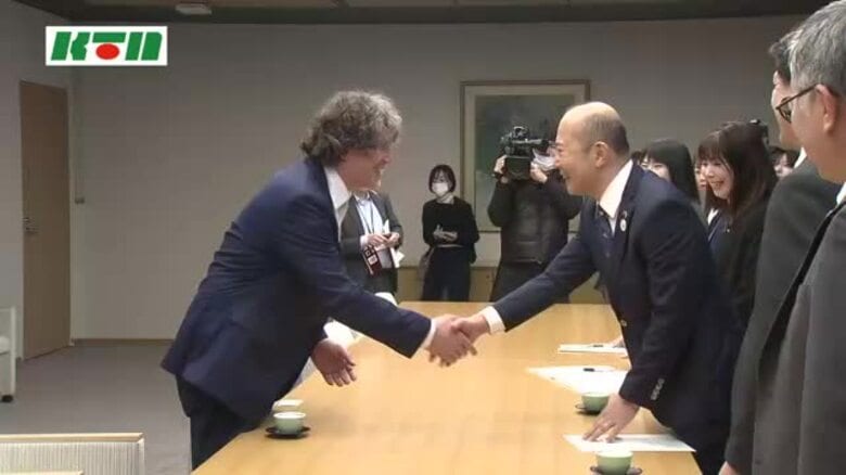 「終末時計の針を戻すことは可能」ダニエル・ホルツ委員長が被爆地へ　国際社会に警鐘鳴らすため被爆地の発信に期待｜FNNプライムオンライン