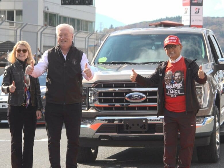 “MAGA”の帽子も…トヨタ・豊田会長がサーキットで『アメリカ愛』をアピール「皆がウィナーになる方法を模索」|FNNプライムオンライン