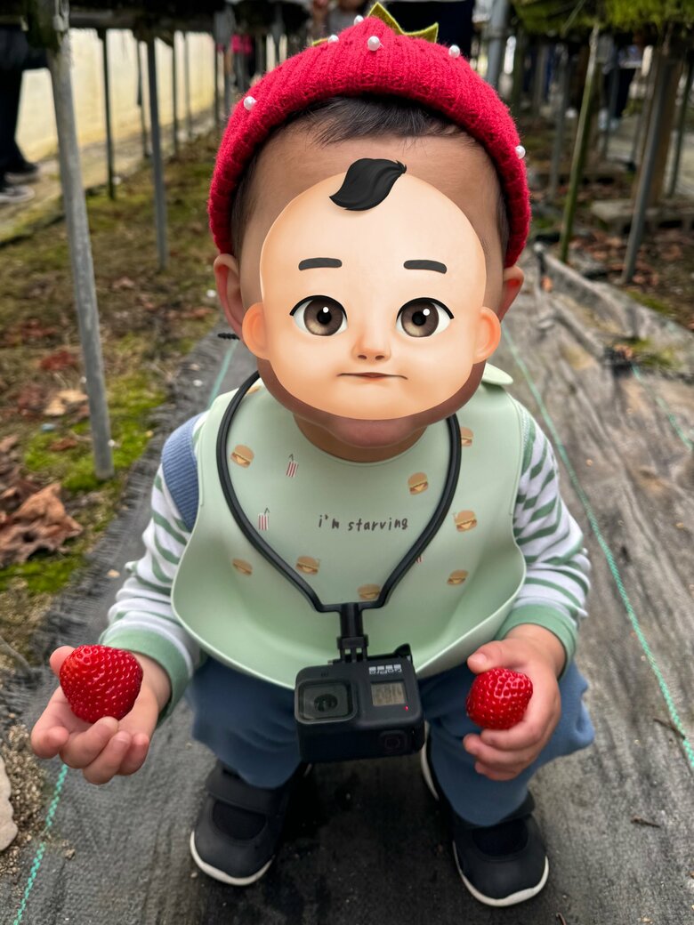 手作り帽子でいちご狩り（提供：エディさん）