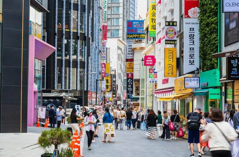 韓国には多くの日本人観光客が訪問している