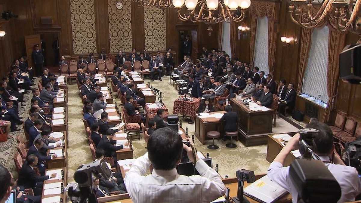 本格論戦スタート 予算委員会で 予算 以外の話ばかりなのはナゼ