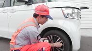 【夏の疲れは人間だけじゃない…】駐車場で車のラジオを聞いていたらバッテリーが！波打ち際を走行中タイヤが砂に！暑い夏を乗り越えた車のメンテナンス大丈夫？〈北海道〉