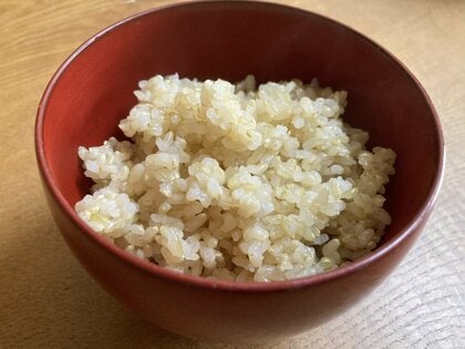 じっくり吸水させて炊き上げた玄米