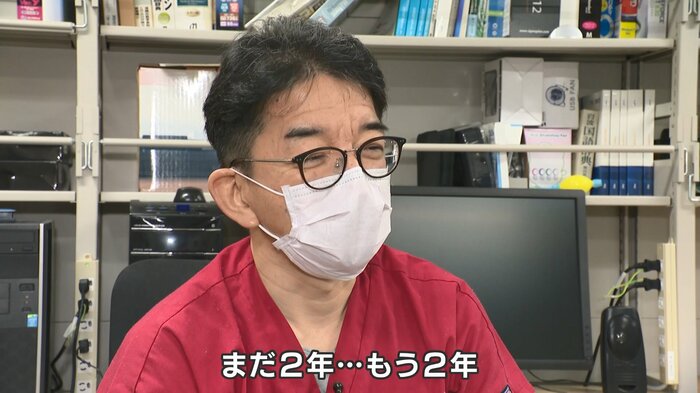 コロナとの戦いは「ものすごく長い」と語る岡島正樹医師