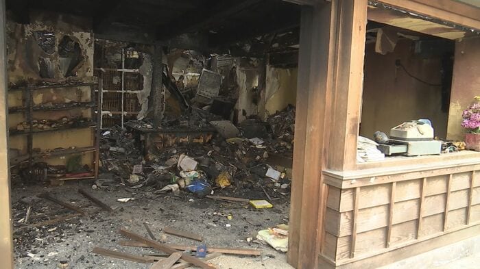 被災した臼杵市の商店街