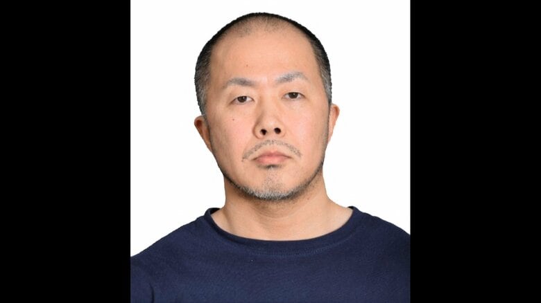 ハンマーで少年殴打し逃走中の高林輝行容疑者（44）を公開指名手配　警察官にも“農薬”吹きかけ　東京・福生市｜FNNプライムオンライン