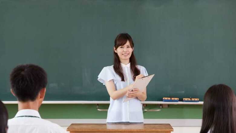 「日本の教師」は尊敬されない？ 10月5日は世界的に「教師の日」だ｜FNNプライムオンライン