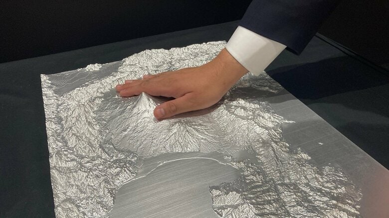 コロナ禍を経て“さわる”大切さを再発見…触りすぎて破れた所も？　ユニバーサル・ミュージアム【岡山発】｜FNNプライムオンライン