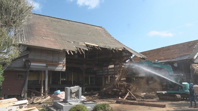 “寺院王国”の能登で公費解体し解散に踏み切った寺を取材…甚大な被害の珠洲市ではハウスメーカーが新築した寺が誕生｜FNNプライムオンライン