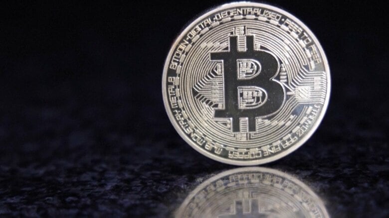 ビットコインが過去最高値で初の12万ドル突破　トランプ大統領は暗号資産に積極的な姿勢…親族が暗号資産事業に関わる｜FNNプライムオンライン