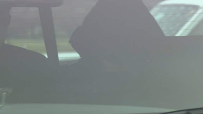 送検される坂田百二郎容疑者（9日）