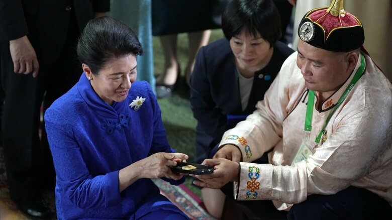 令和7（2025）年7月　「シャガイ」を体験される皇后さま