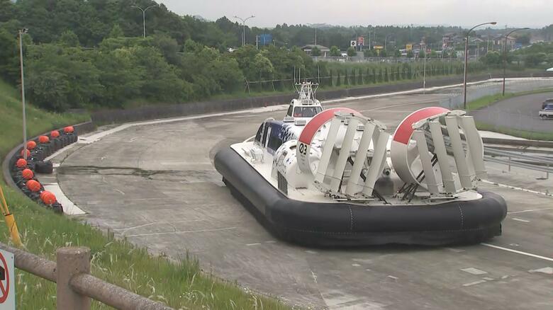 クッション材の土のうを設置した空港側