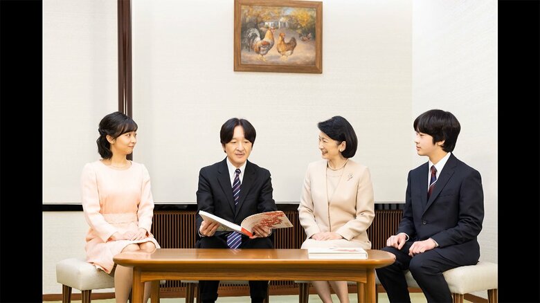 2022年12月24日･秋篠宮邸（宮内庁提供）