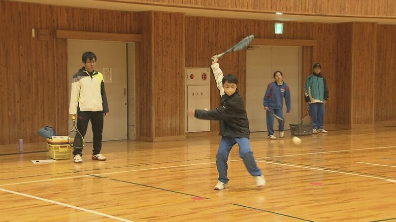 穂高西中学校のソフトテニス部