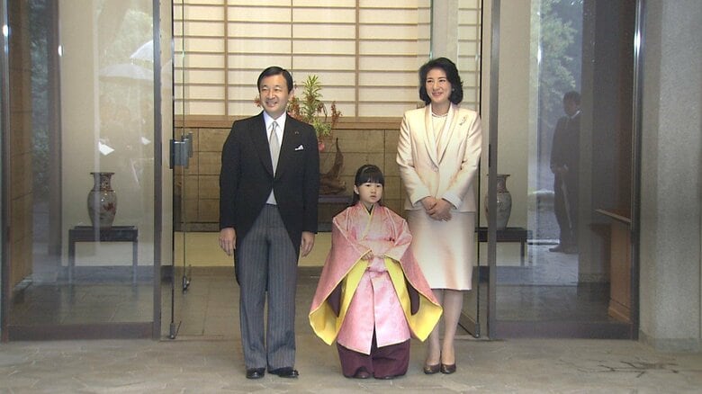 着袴の儀に臨まれる愛子さま（2005年）