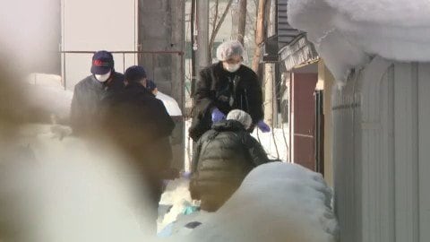 「人の足が見える」雪に埋まった高齢女性が救助されるも死亡～自宅屋根からの落雪に巻き込まれたか〈北海道旭川市〉