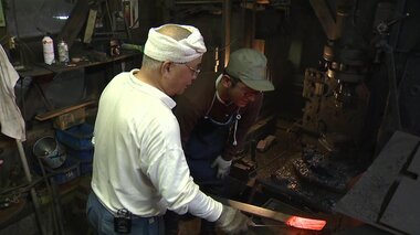 わずか5年の修業で独り立ちへ…後継者不足の「越後与板打刃物」 弟子入りした若者が取り組む技術継承【新潟発】