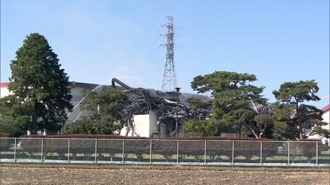 栃木工場火災　建物崩れるまで3時間分の定点映像　出火から35時間消火活動続く　従業員46人は全員無事