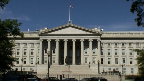 アメリカがイラン産原油制裁を30日間解除　短期的措置でエネルギー供給拡大へ　中間選挙控え価格高騰抑制狙いか