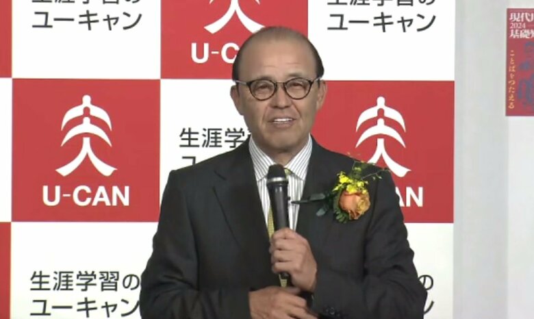 流行語大賞は岡田監督の「アレ（A.R.E）」　そして来年は「アレンパ。ええ言葉や」【関西発】｜FNNプライムオンライン