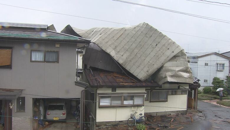 「ゴーッ」「バンってすごい音が」　突風でアパートの屋根が飛ばされ住宅に直撃　「外を見たら風が巻いていた」住人が当時の様子を語る　「ダウンバースト」または「ガストフロント」が起きた可能性　長野市｜FNNプライムオンライン