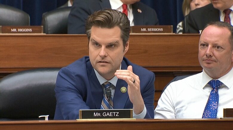 ゲイツ議員は軍を調査しようとして妨害されたと怒りのコメントも