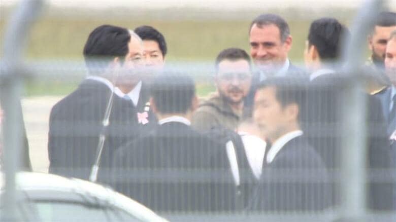 広島空港に到着したゼレンスキー大統領（20日午後3時40分ごろ）