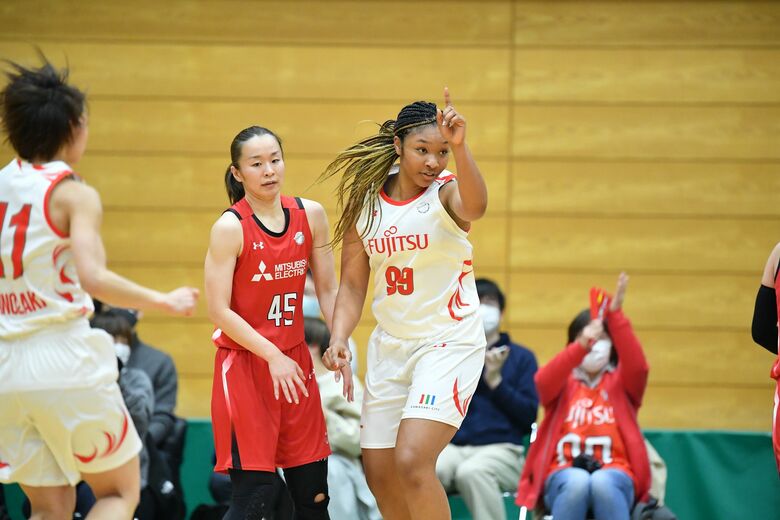 両ゲームとも2桁得点と活躍したオコエ桃仁花選手