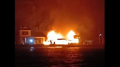 浜田市の住宅火災で隣接する空き家と倉庫も全焼…強風で激しく燃え上がり類焼　遺体の身元確認急ぐ（島根）