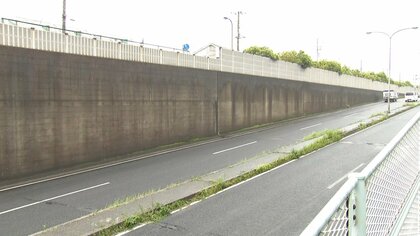 高校生ら4人乗車の軽自動車が横転　2人死亡2人けが　街路灯に衝突したはずみで横転か　千葉市