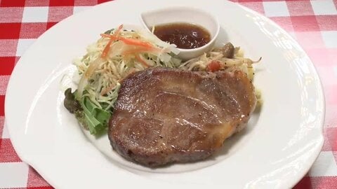 肉厚でやわらかなポークステーキが自慢の店オープン　週末の朝限定のラーメンも人気！　岩手県盛岡市