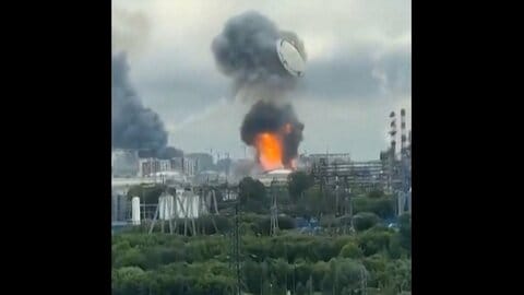 ウクライナがモスクワに大規模攻撃　ロシア国防省「ドローン555機撃墜」　製油所や集合住宅に被害、17人負傷　ゼレンスキー大統領「正当な報復」