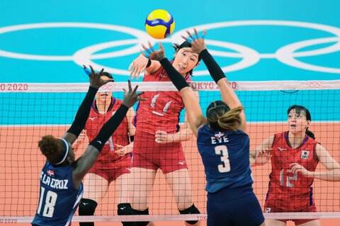 日本女子バレー 決勝トーナメント進出ならず…中田監督「古賀選手のアクシデントは想定外」