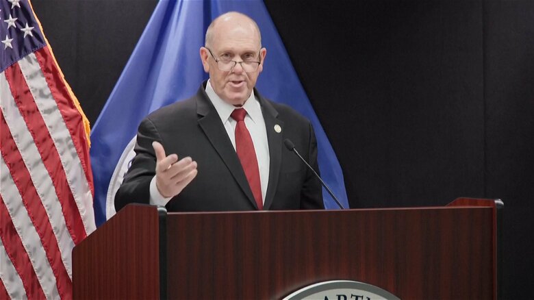 アメリカ国境政策責任者が職員700人撤退を発表　トランプ氏「穏やかな対応必要」｜FNNプライムオンライン