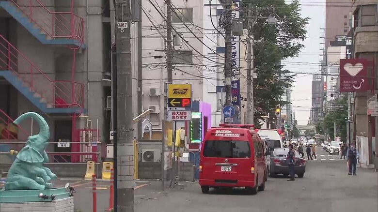 ススキノのホテルに男性遺体…成人か　“連れ”の行方追う　殺人事件も視野に捜査｜FNNプライムオンライン