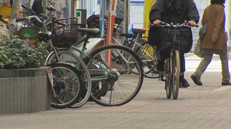 停まっている時も注意