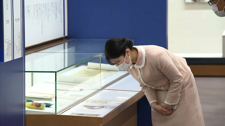 佐賀城本丸歴史館を視察される愛子さま　10月11日