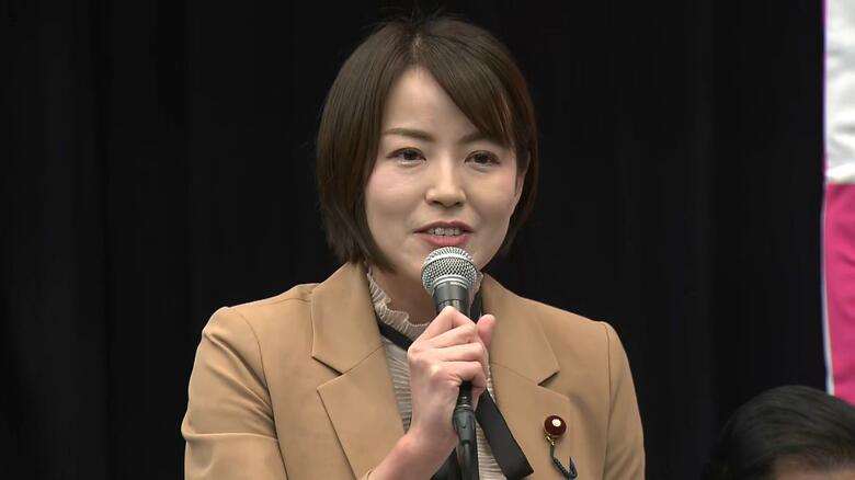 八幡愛氏