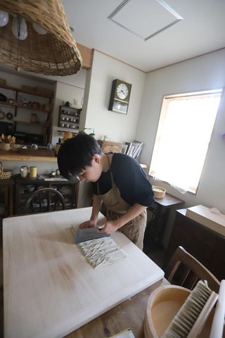 お父さんの誕生日にそば打ち（提供：ゆうこさん）