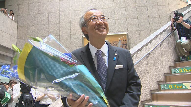 花角知事