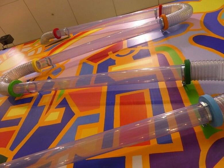 “下水管”を通ってガチャ玉が出てくる！